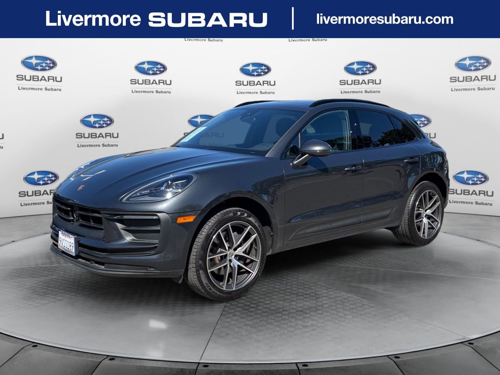 2025 Porsche Macan's photo