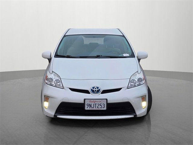 2015 Toyota Prius Four photo 2