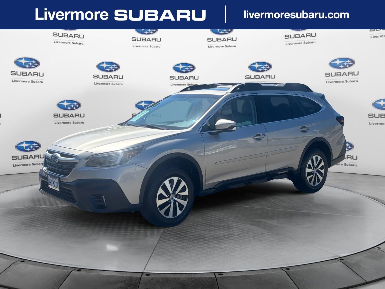 2020 Subaru Outback Premium's photo