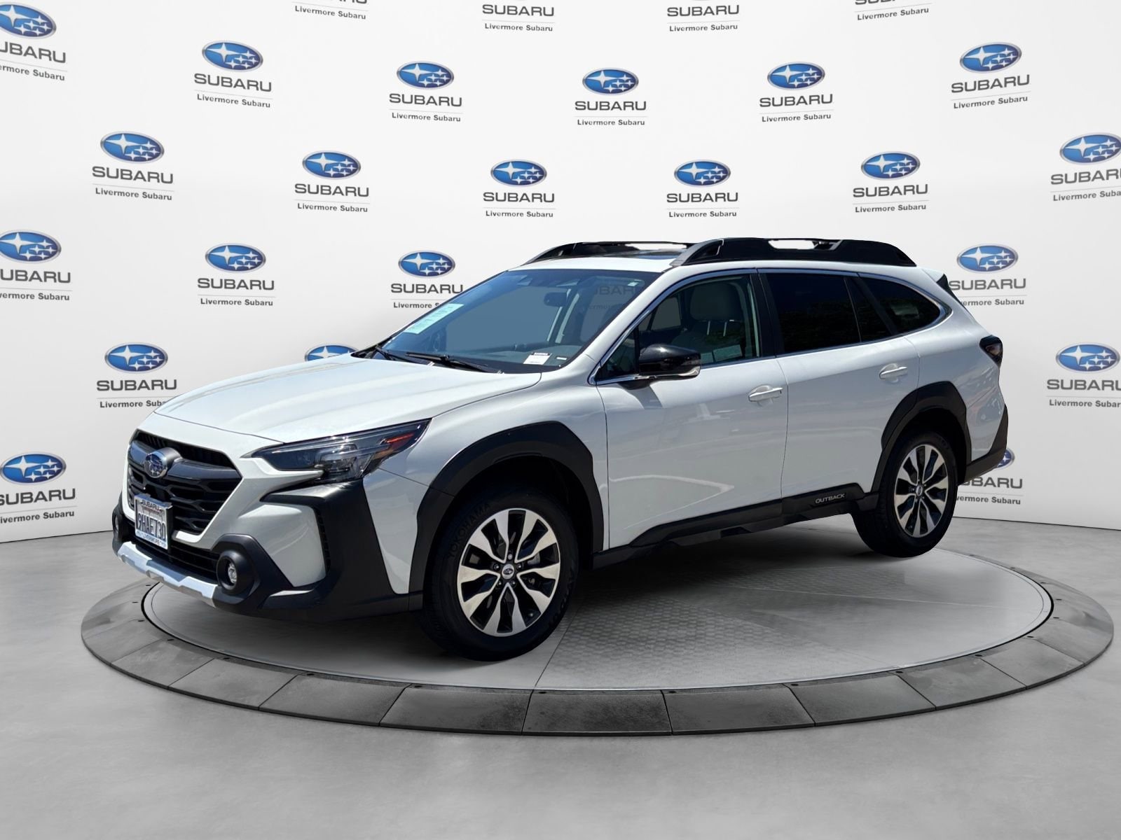 2023 Subaru Outback Limited's photo