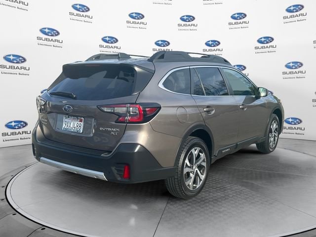 2022 Subaru Outback Limited XT photo 4