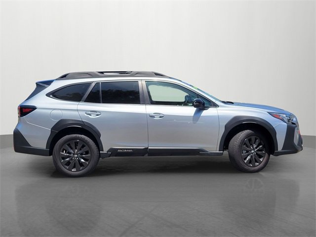 2024 Subaru Outback Onyx Edition photo 3