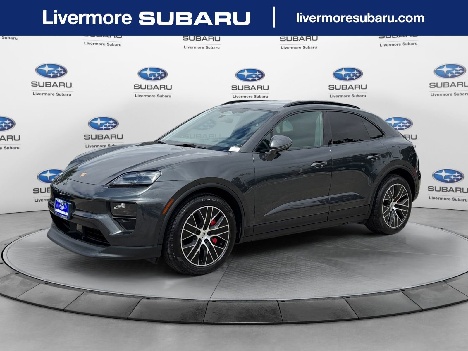 2025 Porsche Macan Macan 4S Electric's photo