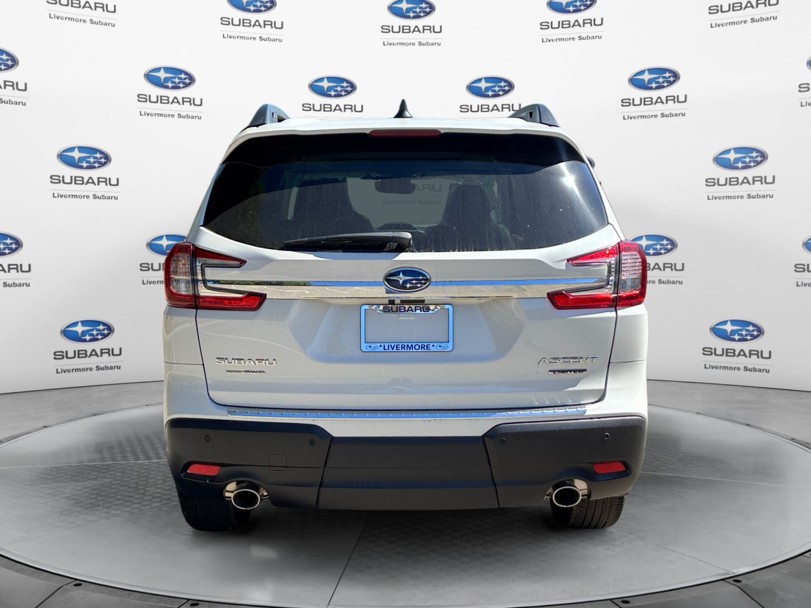 2026 Subaru Ascent Limited - Photo 4