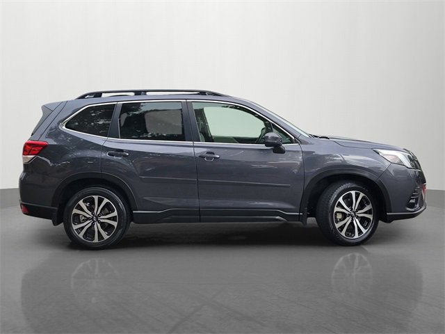 2023 Subaru Forester Limited photo 3