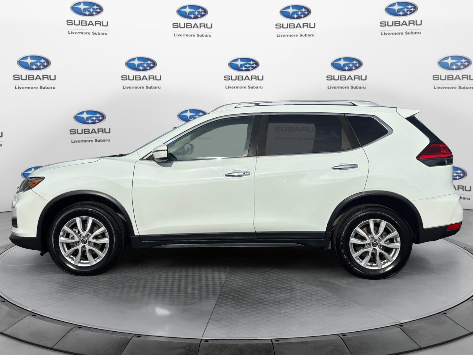 Used 2017 Nissan Rogue SV with VIN KNMAT2MV5HP506603 for sale in Livermore, CA