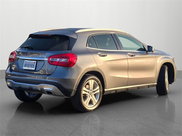 2019 Mercedes Benz GLA 250 4MATIC photo 4
