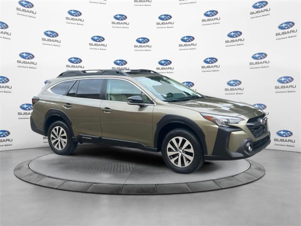 Used 2023 Subaru Outback Premium SUV