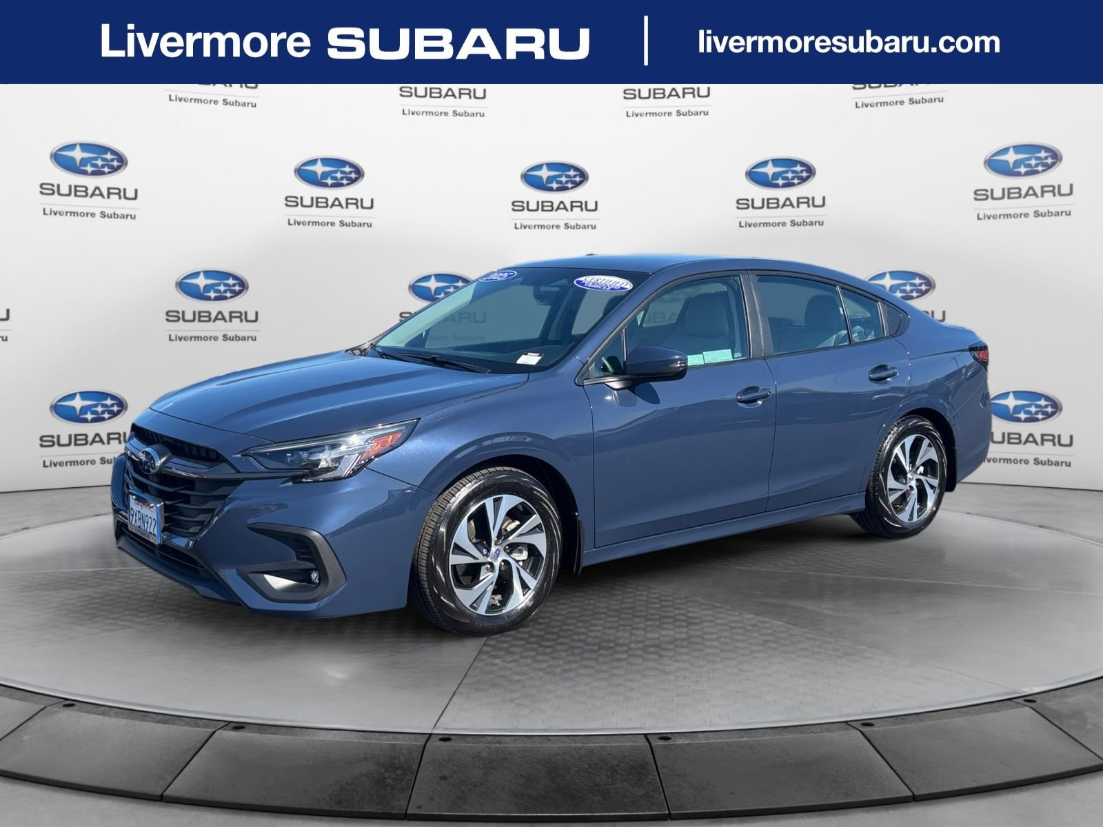 2025 Subaru Legacy Premium's photo