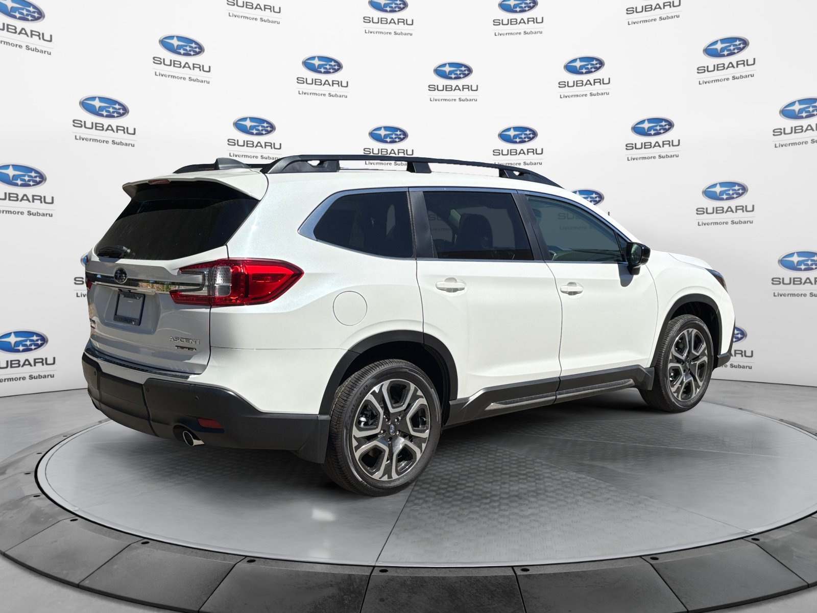2026 Subaru Ascent Limited - Photo 5