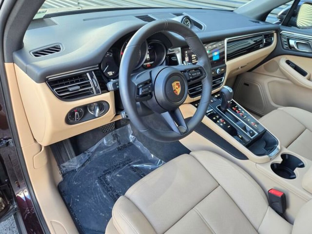 Used 2025 Porsche Macan SUV