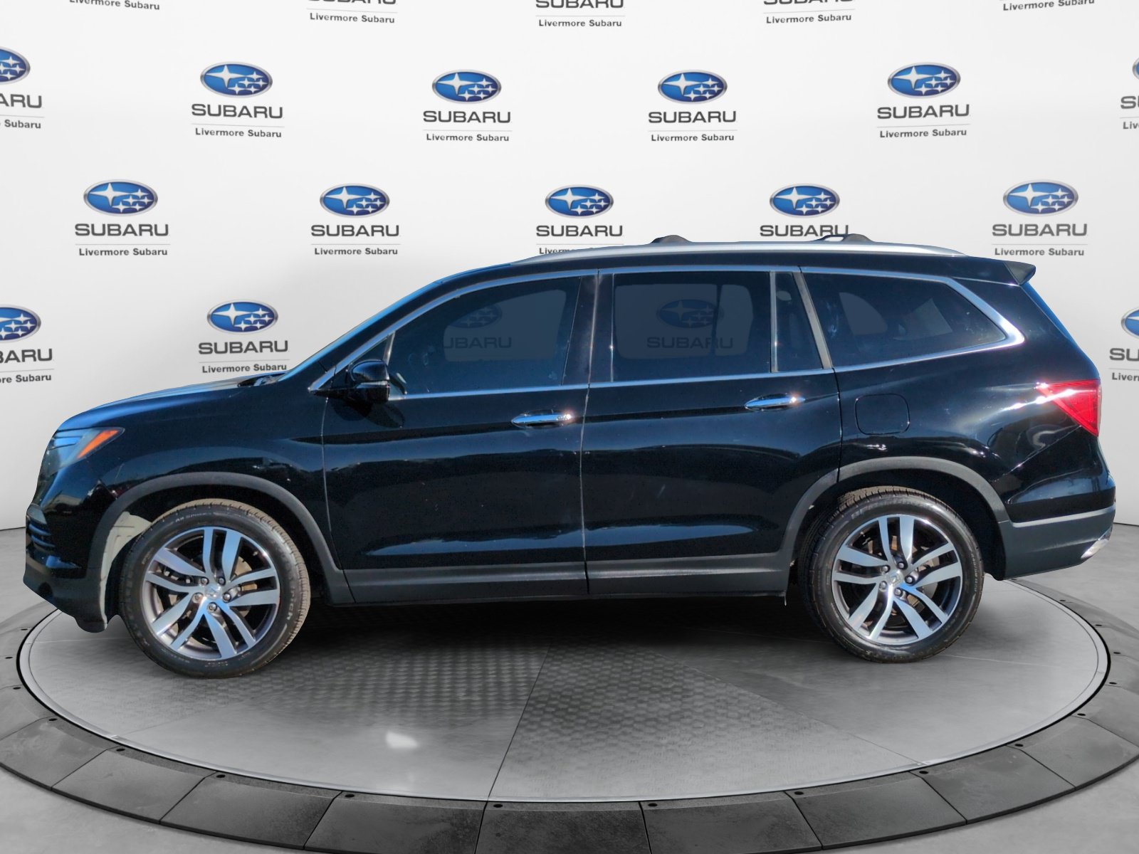 Used 2016 Honda Pilot Elite with VIN 5FNYF6H04GB052705 for sale in Livermore, CA