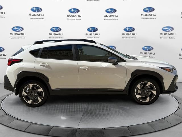 2025 Subaru Crosstrek Limited photo 2