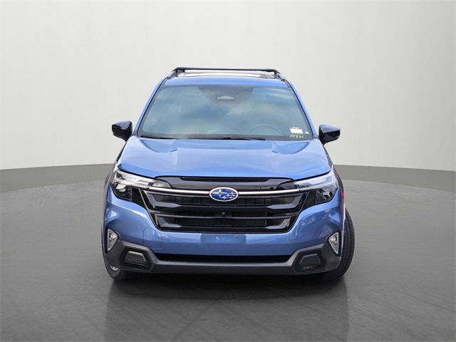 2025 Subaru Forester Touring photo 2