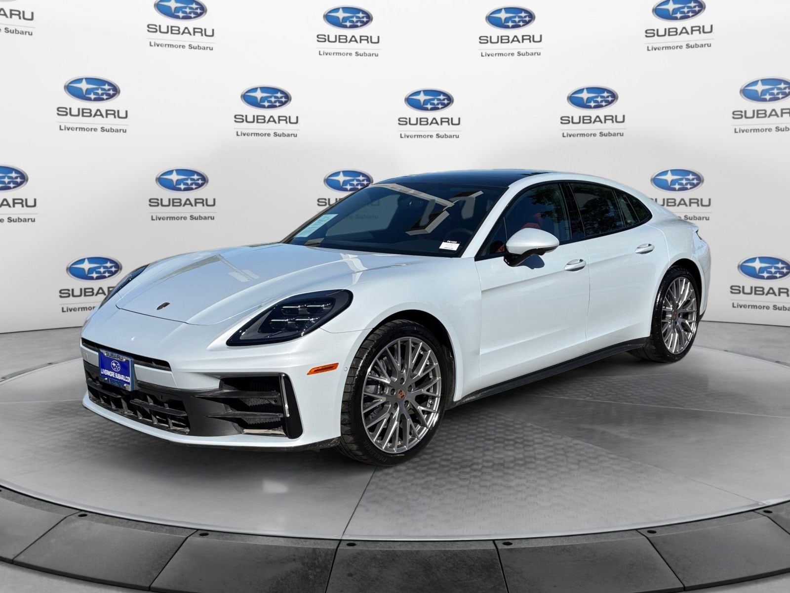 2026 Porsche Panamera -'s photo