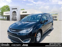 Used Chrysler Pacifica For Sale in Livonia