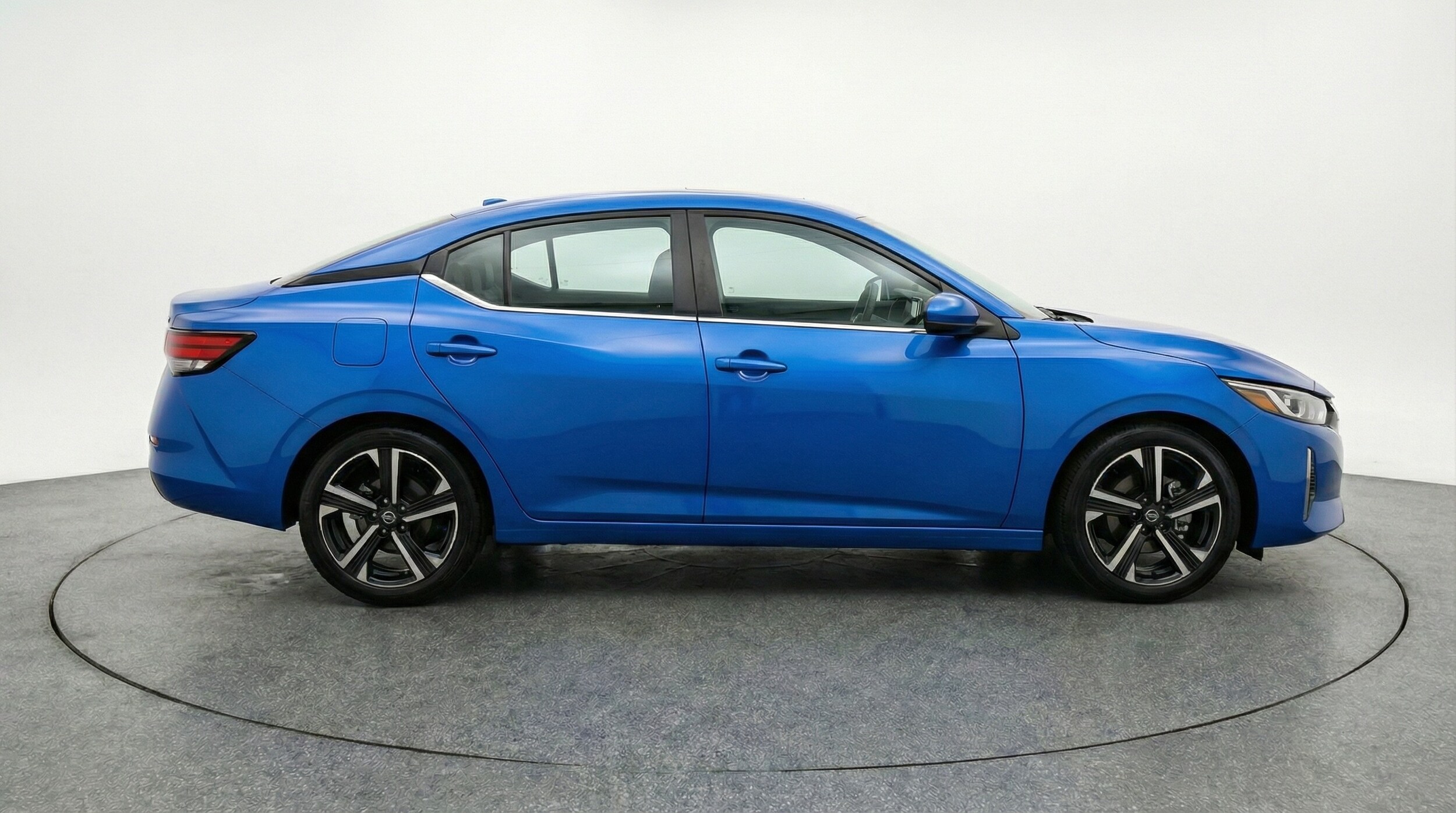Thumbnail: 2025 Nissan Sentra - 1
