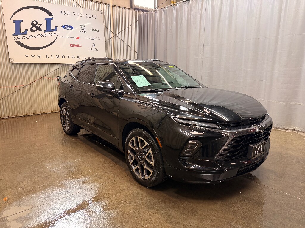 2025 Chevrolet Blazer RS - Photo 2