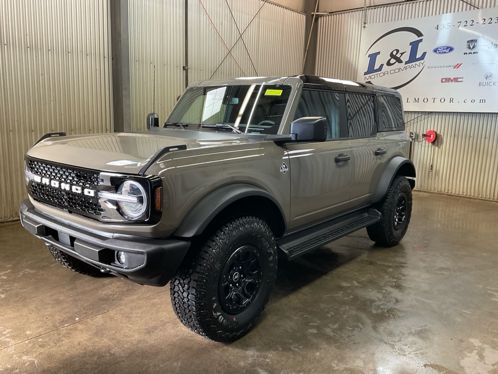 2025 Ford Bronco 4-Door Outer Banks