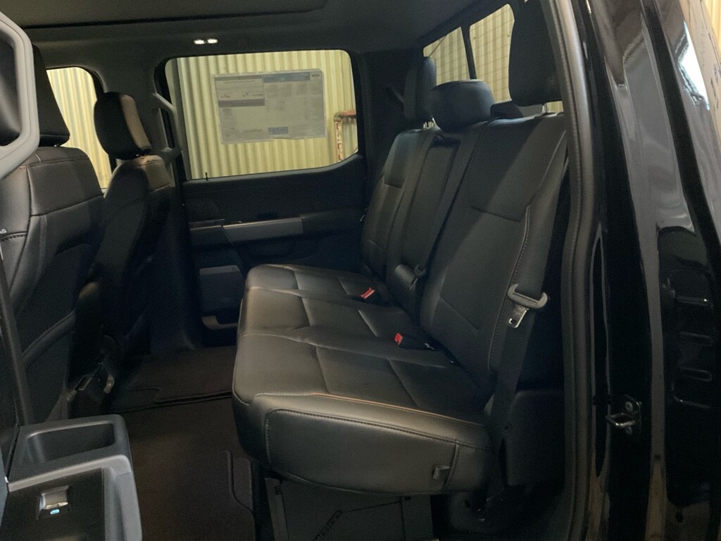 2026 Ford F-350 Super Duty Lariat - Photo 15