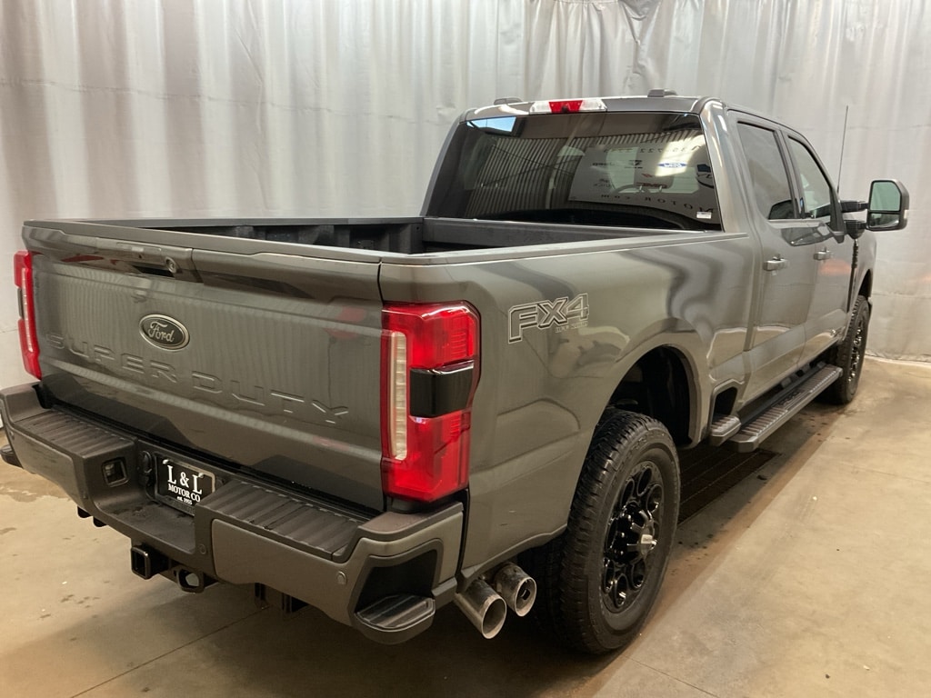2026 Ford F-250 Super Duty XLT - Photo 4