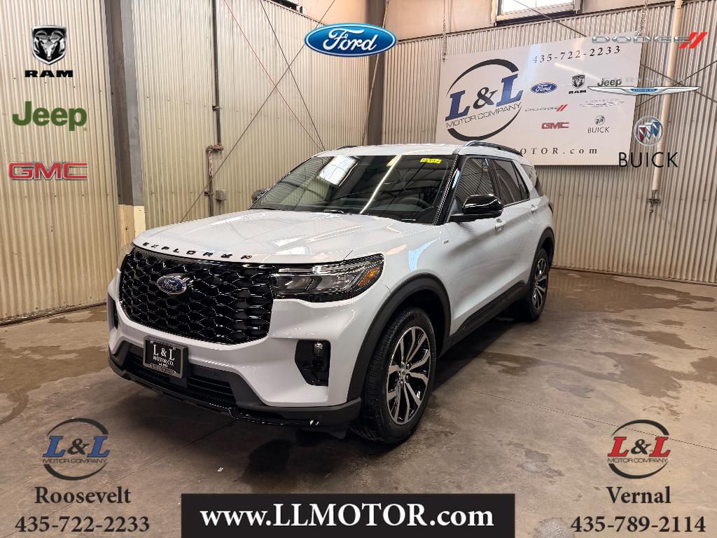 2026 Ford Explorer ST-LINE