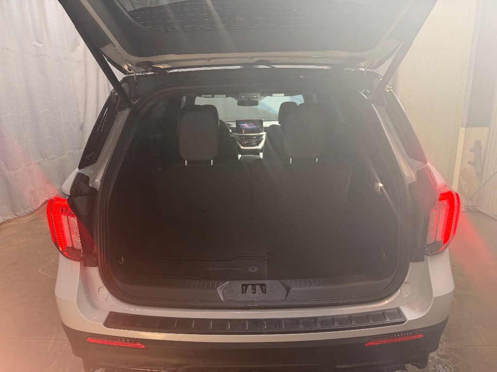 2026 Ford Explorer ST - Photo 6