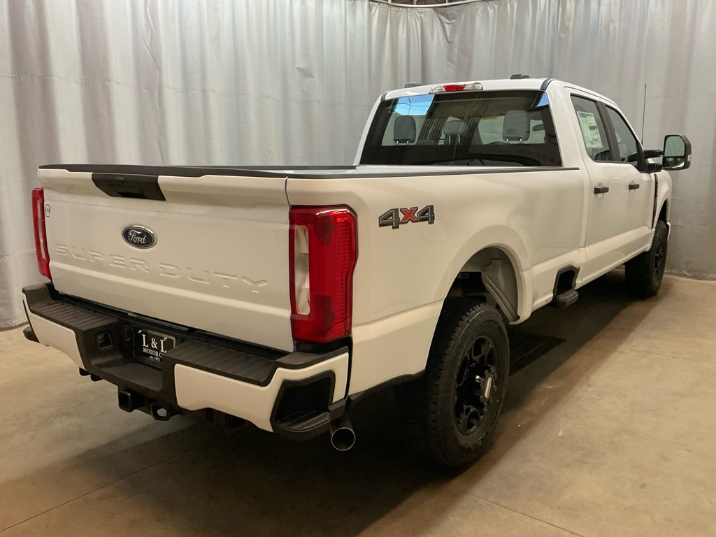 New 2026 Ford F-250 Truck Crew Cab
