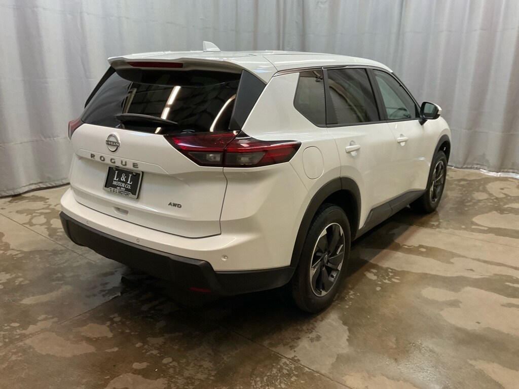 Used 2025 Nissan Rogue SV SUV
