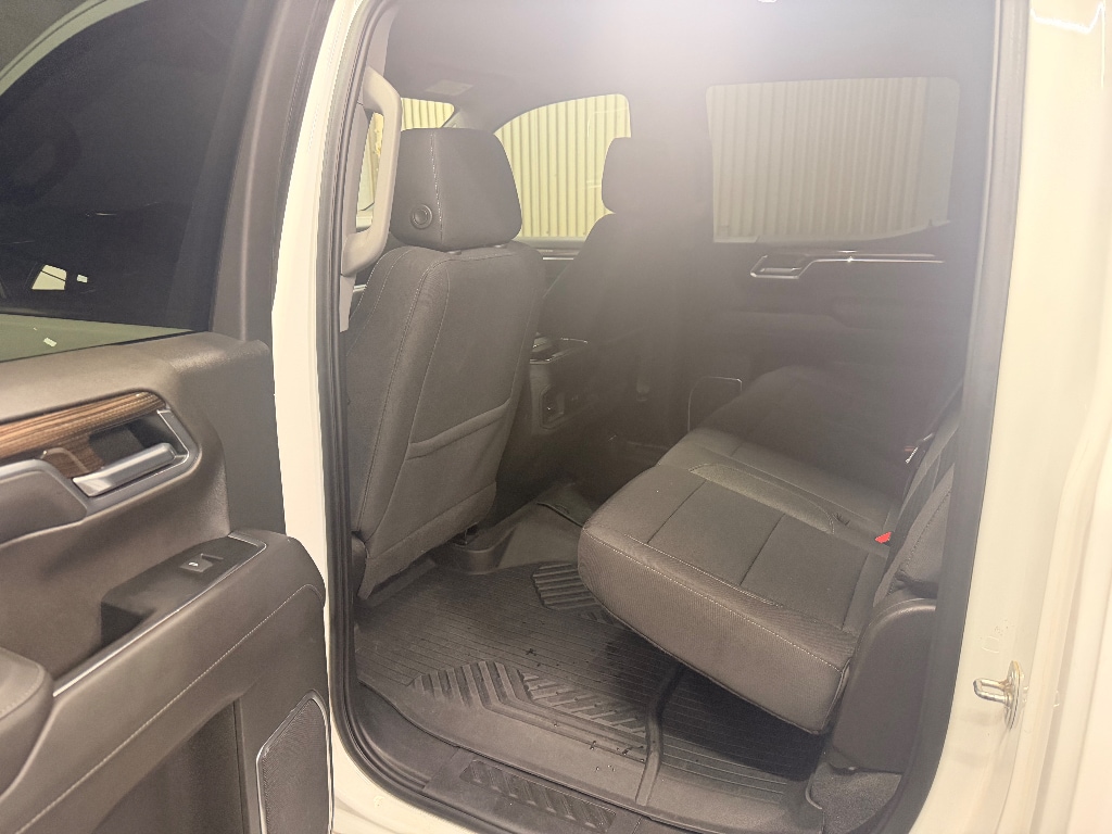 2022 Chevrolet Silverado 1500 LT - Photo 15