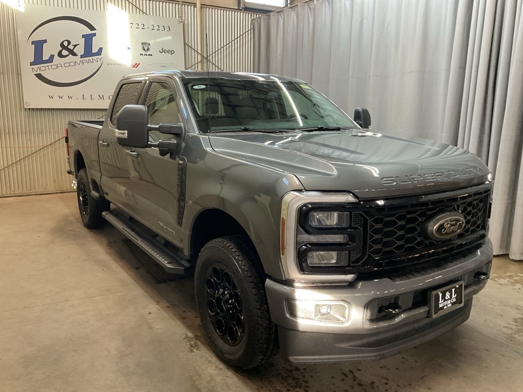 2026 Ford F-250 Super Duty XLT - Photo 3