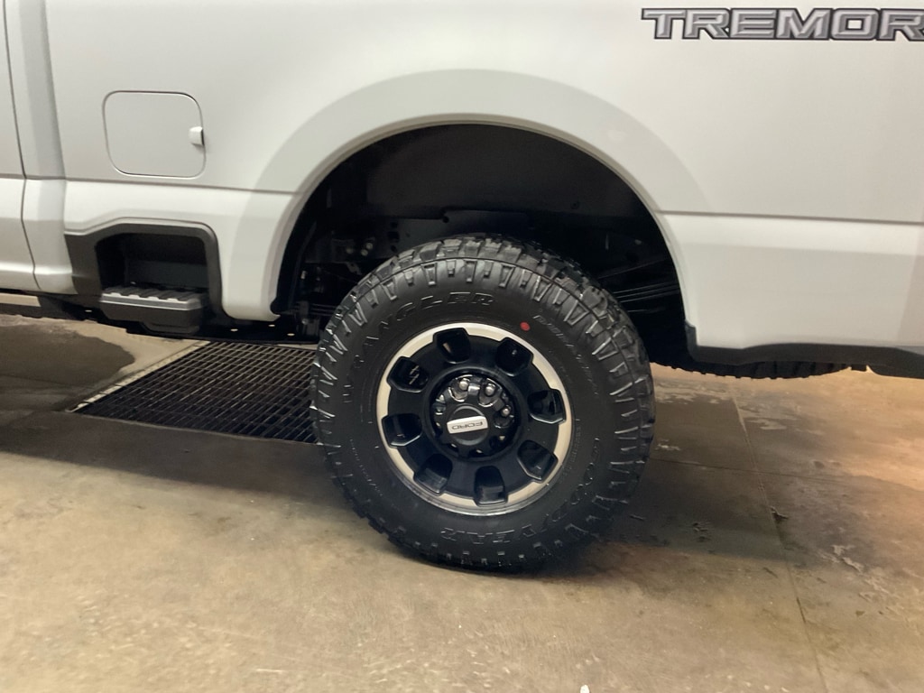 New 2026 Ford F-350  Truck Crew Cab