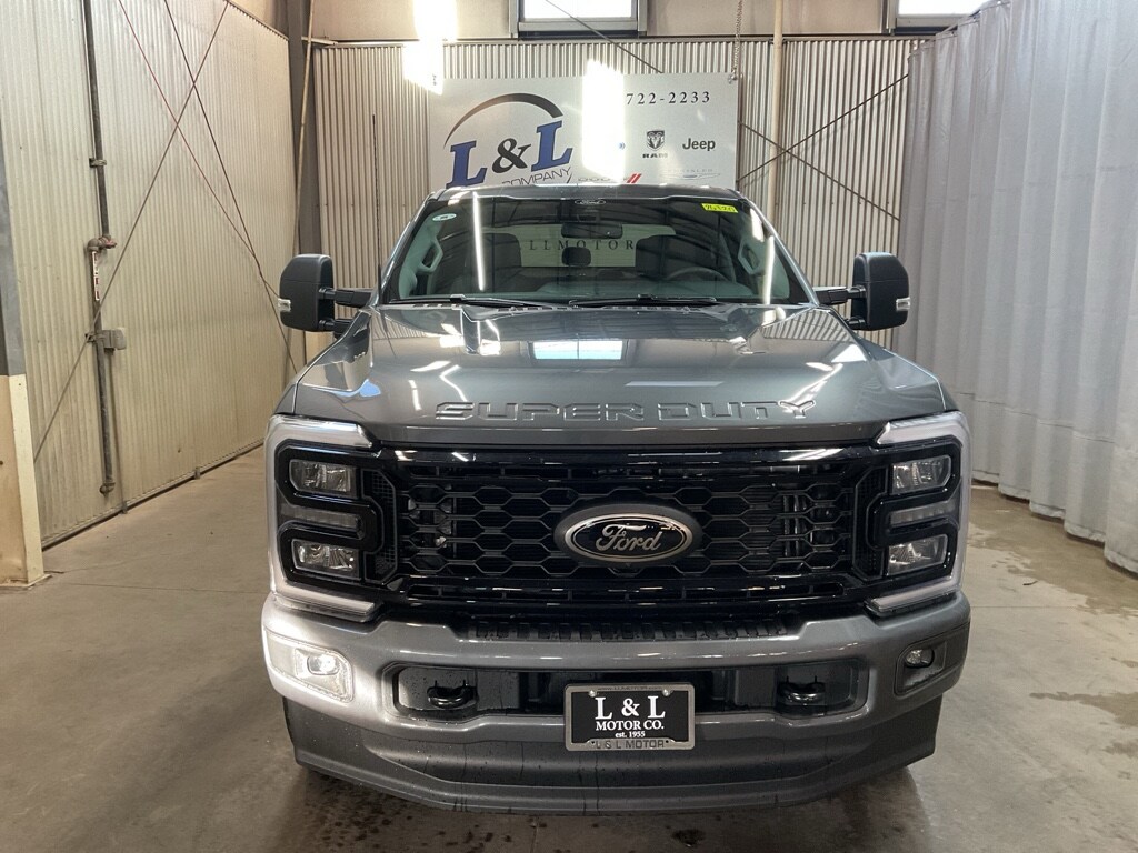 2026 Ford F-250 Super Duty XLT - Photo 2