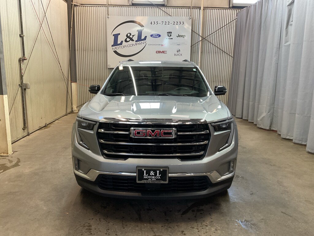 Used 2024 GMC Acadia Elevation SUV