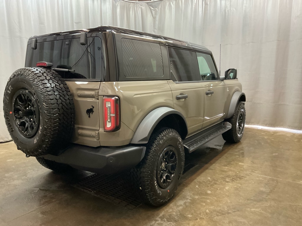 New 2025 Ford Bronco Outer Banks SUV