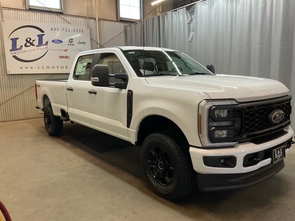 New 2026 Ford F-250 Truck Crew Cab