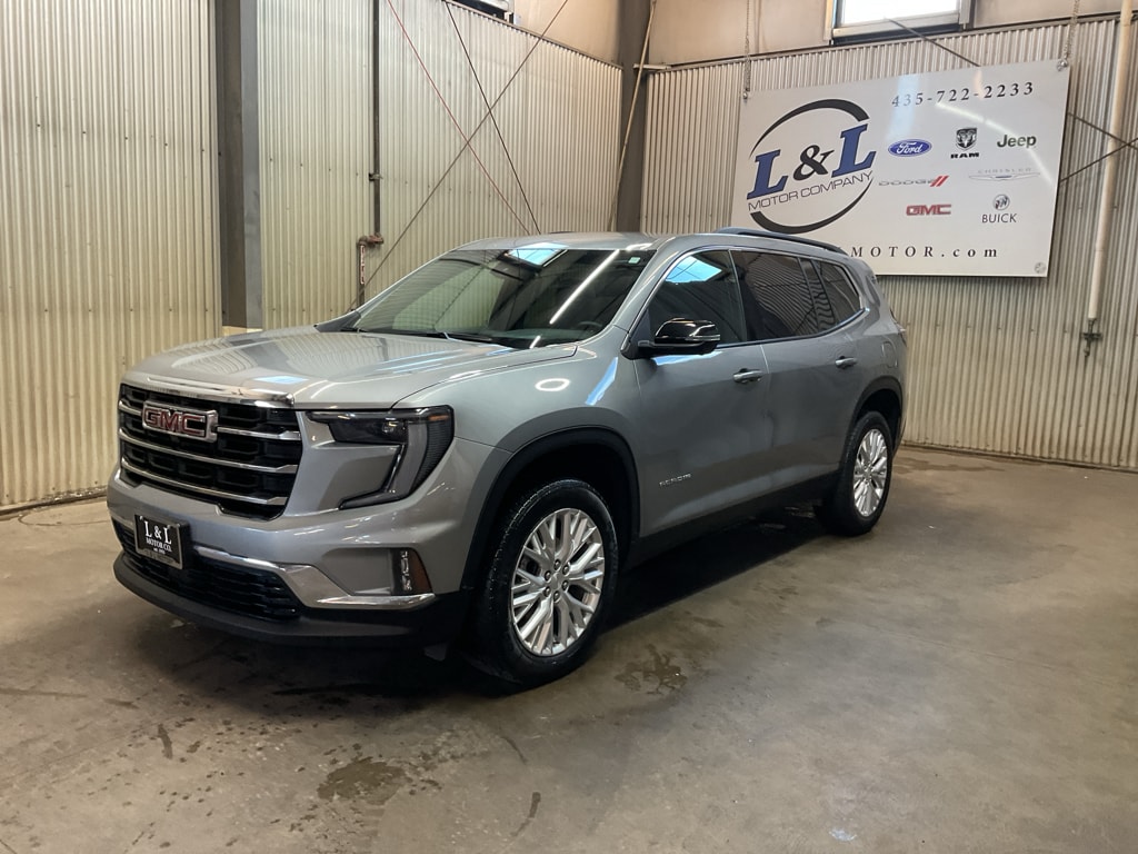 Used 2024 GMC Acadia Elevation SUV