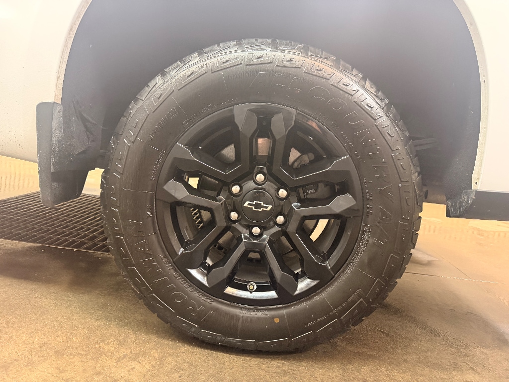 2022 Chevrolet Silverado 1500 LT - Photo 14