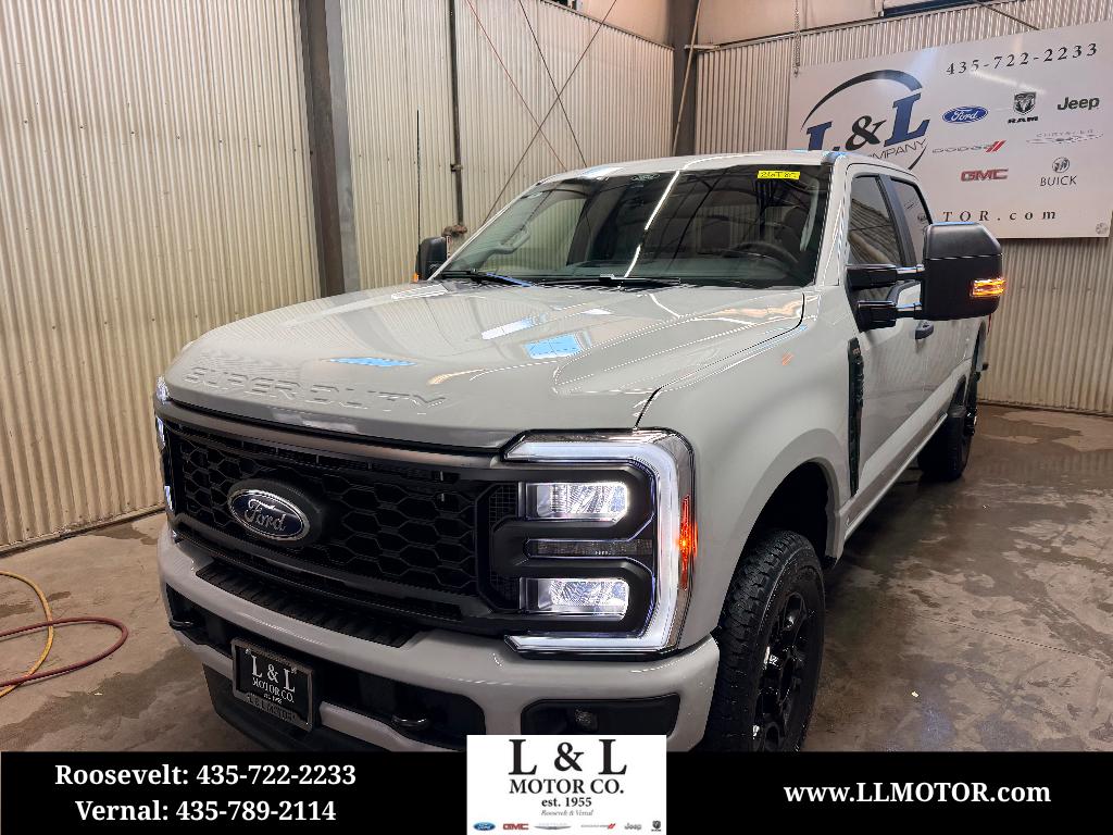 2026 Ford F-250 XL 4x4 Crew Cab 6-3/4' Box's photo