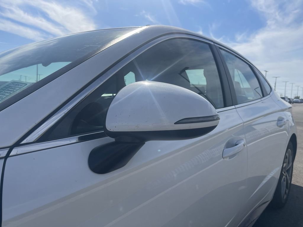 2022 Hyundai Sonata SEL photo 3