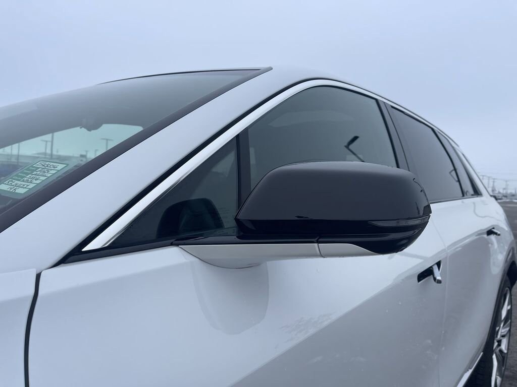 Certified 2024 CADILLAC Lyriq Luxury 3 SUV