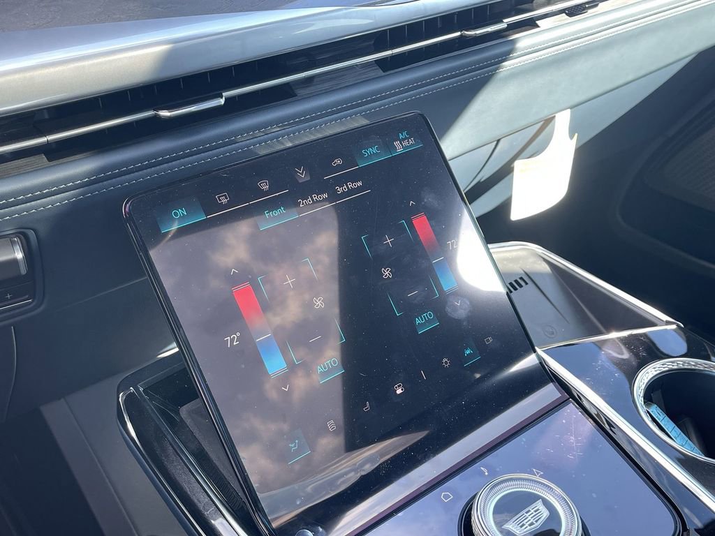 2025 Cadillac Escalade IQ Luxury 2 - Photo 24