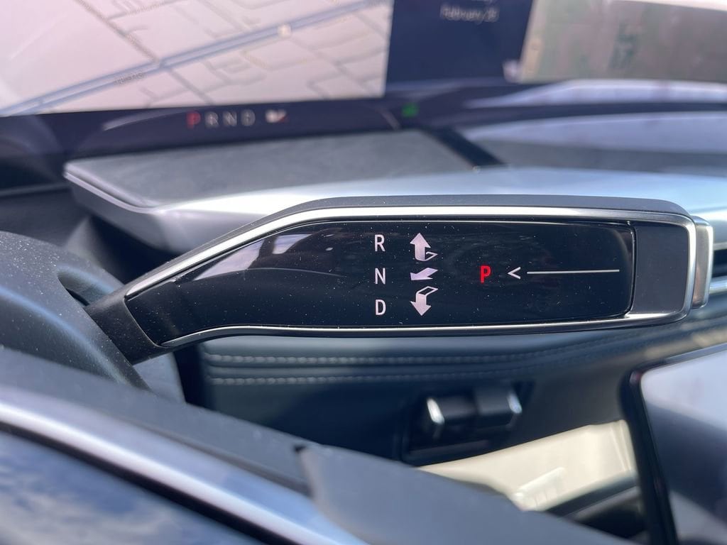 2025 Cadillac Escalade IQ Luxury 2 - Photo 32