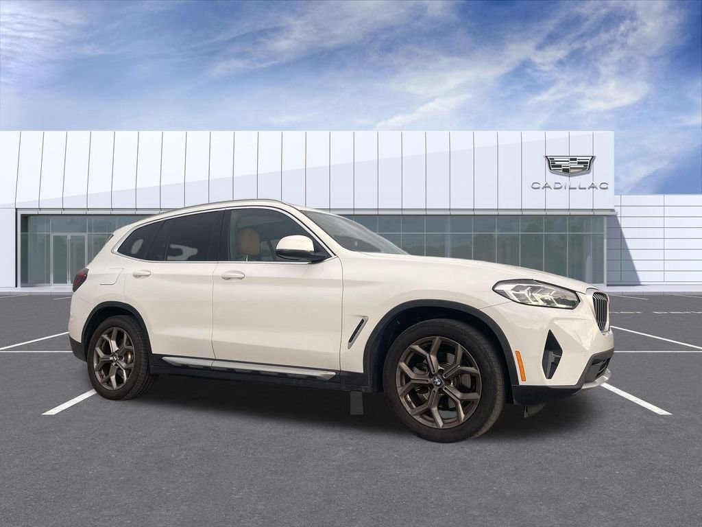 2022 BMW X3 xDrive30i's photo