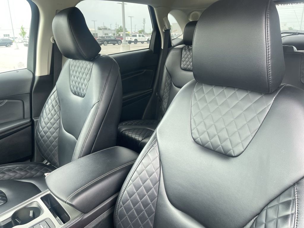 2024 Ford Edge Titanium - Photo 17