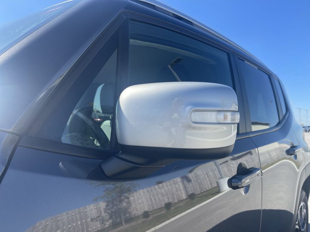 2018 Jeep Renegade Limited photo 3