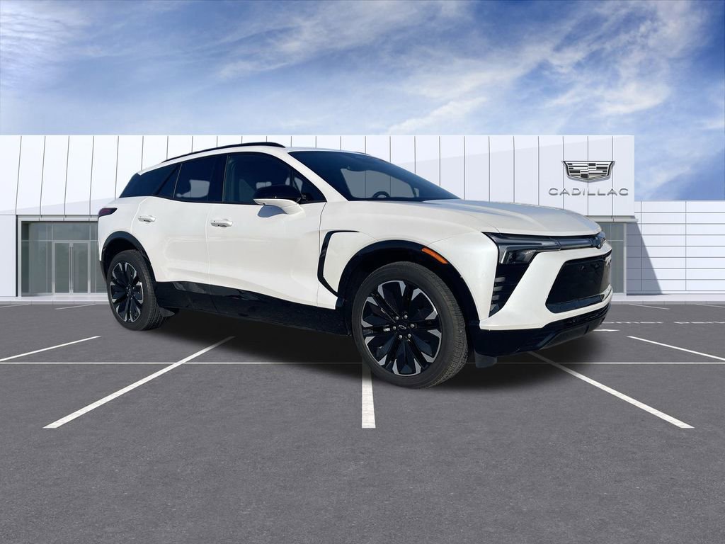 Used 2025 Chevrolet Blazer EV RS with VIN 3GNKDJRJ1SS110217 for sale in Greenwood, IN