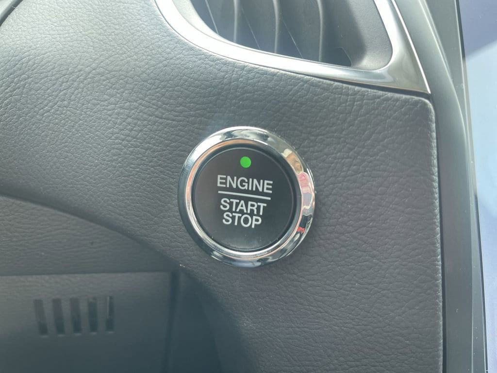 2024 Ford Edge Titanium - Photo 24