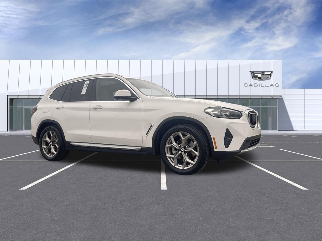 2022 BMW X3 xDrive30i's photo