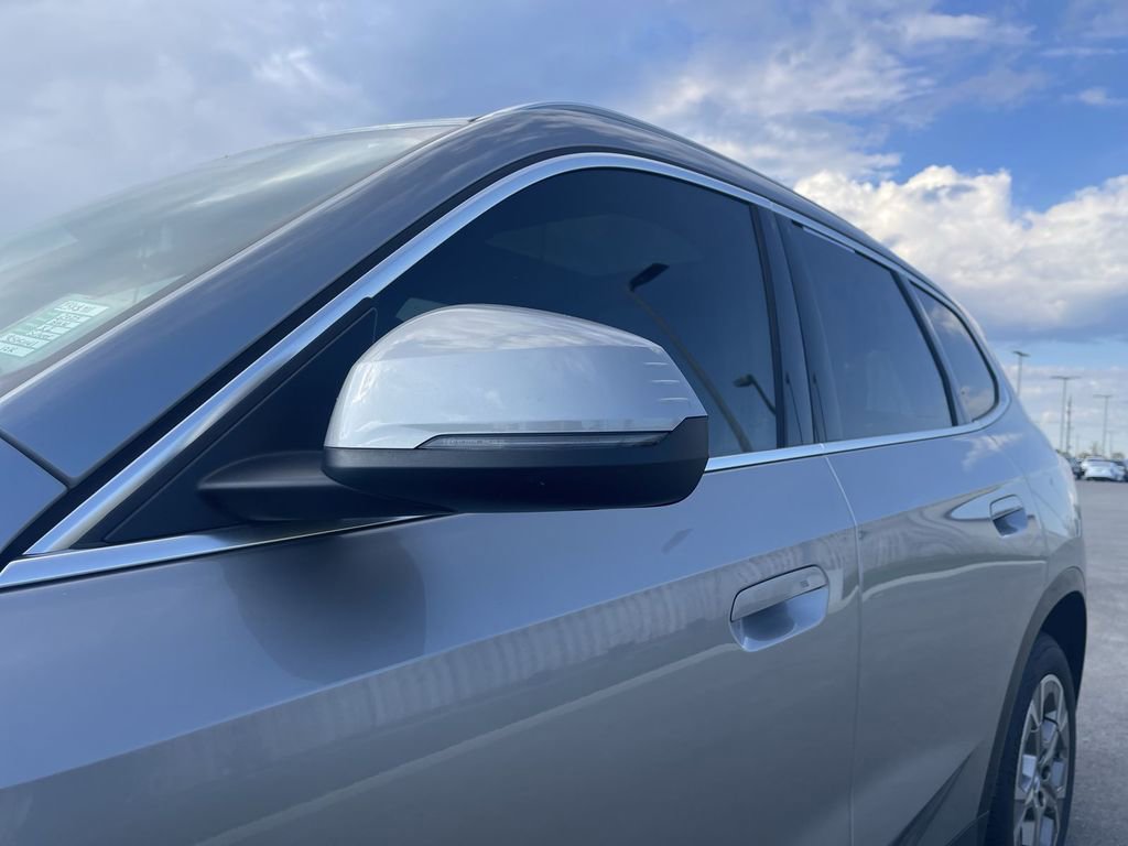 2025 Bmw X1 XDrive28i photo 3